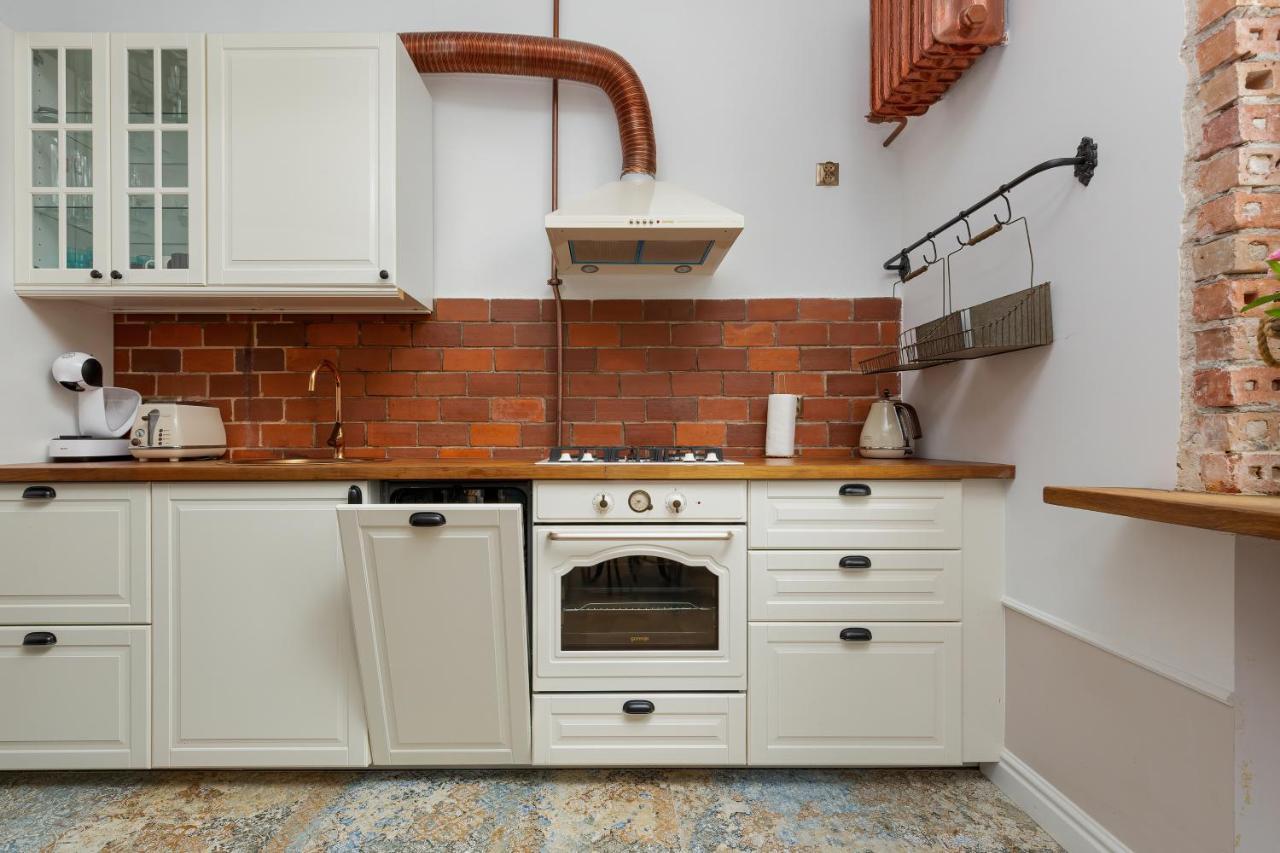 Apartment On The Warsaw Square By Noclegi Renters Bagian luar foto