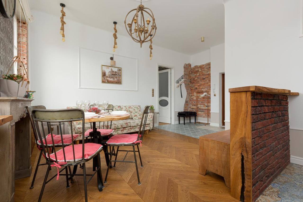 Apartment On The Warsaw Square By Noclegi Renters Bagian luar foto