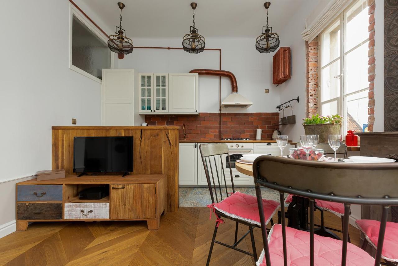 Apartment On The Warsaw Square By Noclegi Renters Bagian luar foto